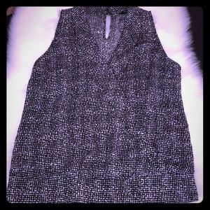 White House Black Market sleeveless blouse small